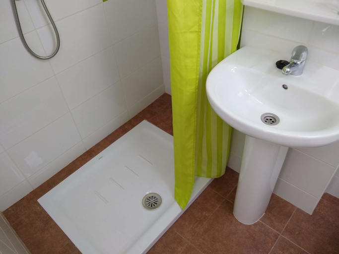 Bathroom 3, Hostal Spa Olga, Girona
