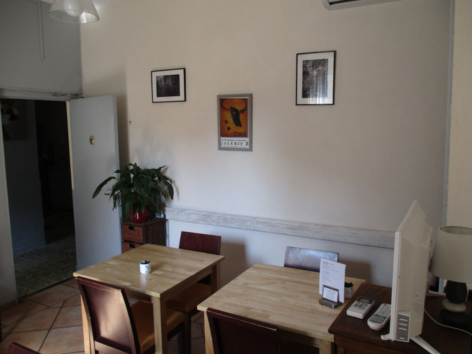 Others 5, hotel la tour des fees, Gard
