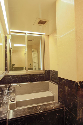 Bathroom, Best Love Boutique Hotel, Taipei City