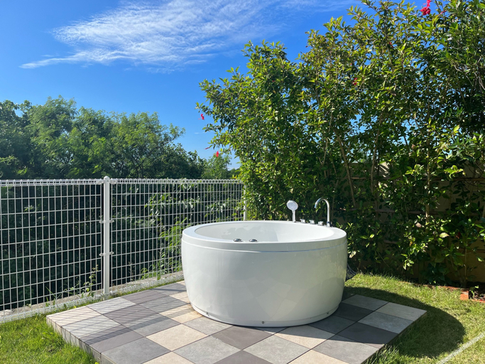 Bathroom 3, Villa Charme, Motobu