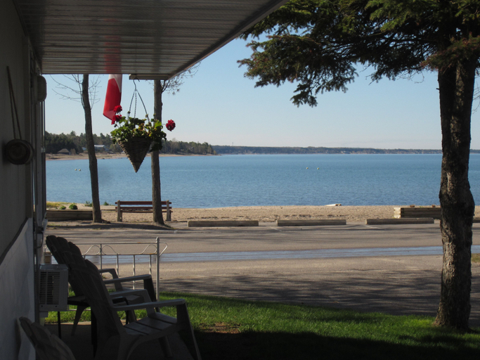 Others 3, Balm Beach Resort & Motel, Lake Hurron