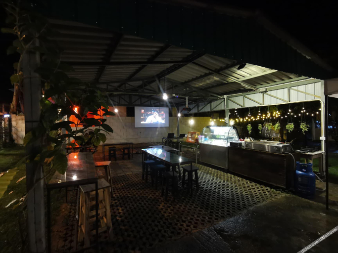 Food & Drinks 3, Atom Poshtel, Mae Sariang
