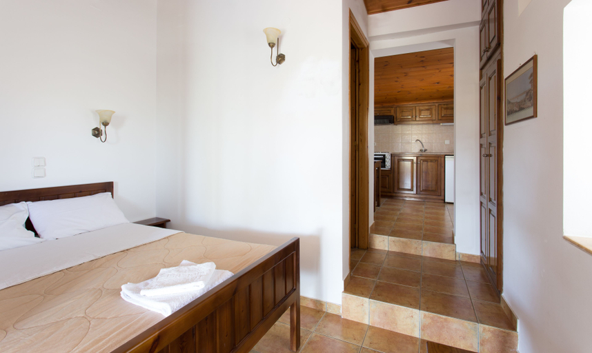 Bedroom 4, Georgia's Houses - Melitzanakia, Peloponnese