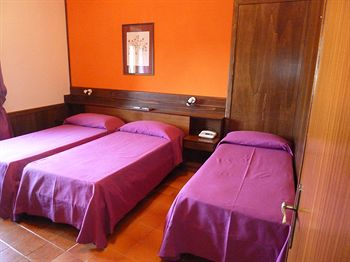 Guestroom 3, Hotel Caldora, L'Aquila