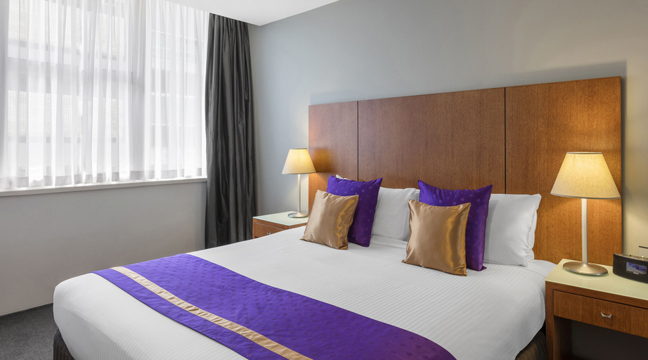 Bedroom 3, Park Regis Griffin Suites , Melbourne
