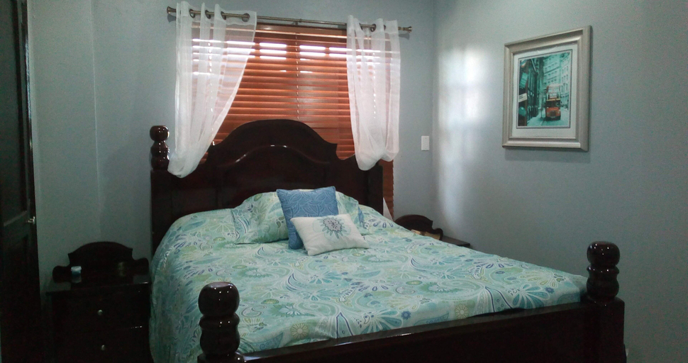 Bedroom 4, DB Towers