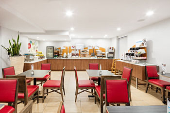 Food & Drinks 3, Holiday Inn Express Brooklyn, New York