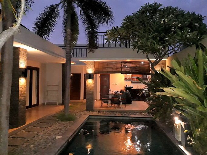 Others 2, Pulau Villa Canggu, Badung