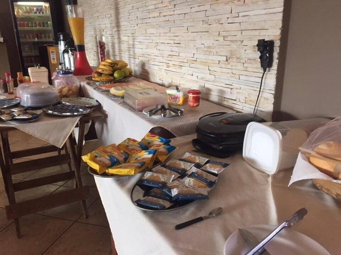 Food & Drinks 5, Recanto Village Hotel, Cosmorama