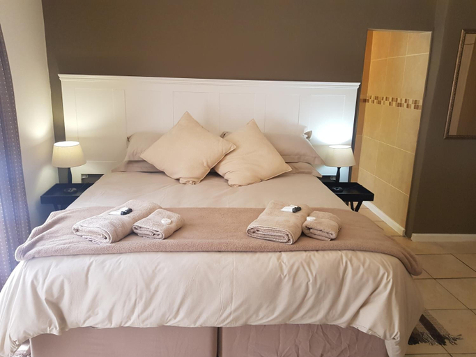 Bedroom 2, Belle Vue Bed and Breakfast, Chris Hani