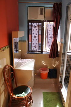 Others 2, Hong Kong Hostel, Hong Kong Island