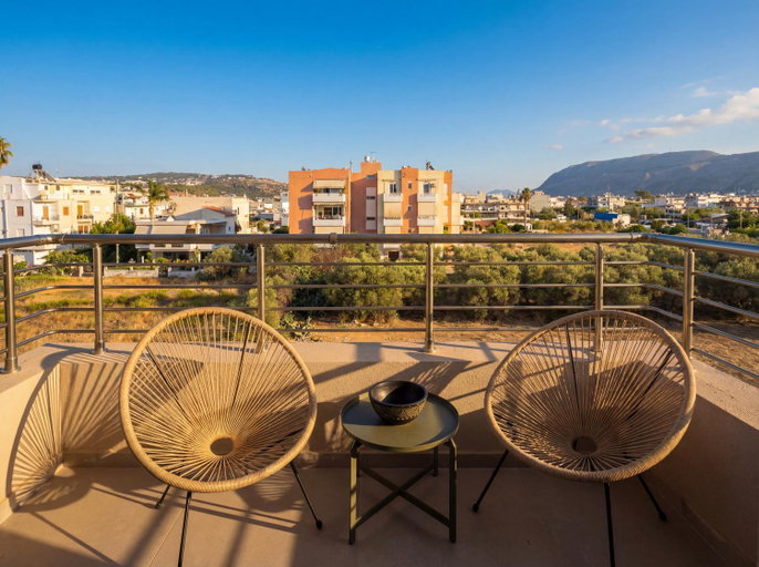 Others 3, AURA Suites, Crete