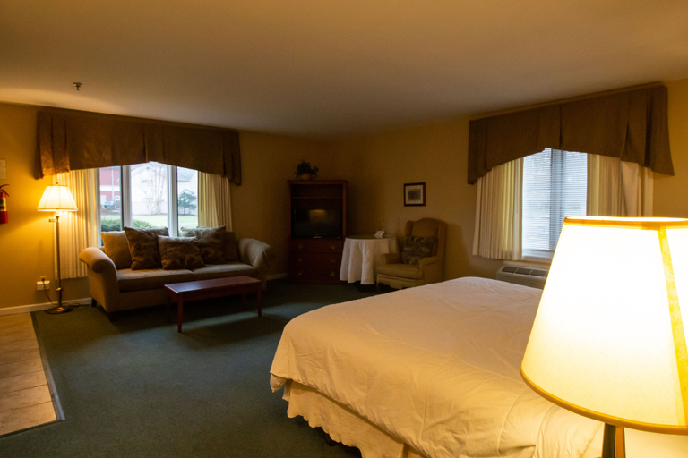 Others 4, Delamater Inn, Dutchess