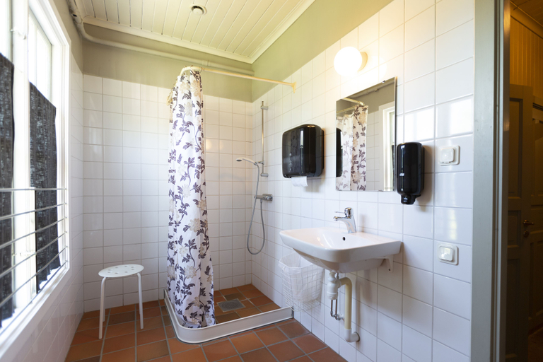 Bathroom 3, STF Sala Silvergruva, Sala