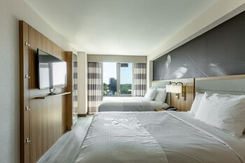 Others 3, Hotel Ninety Five, New York