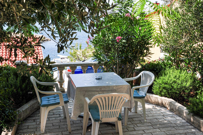 Food & Drinks 5, Apartmani Karla, Novi Vinodolski