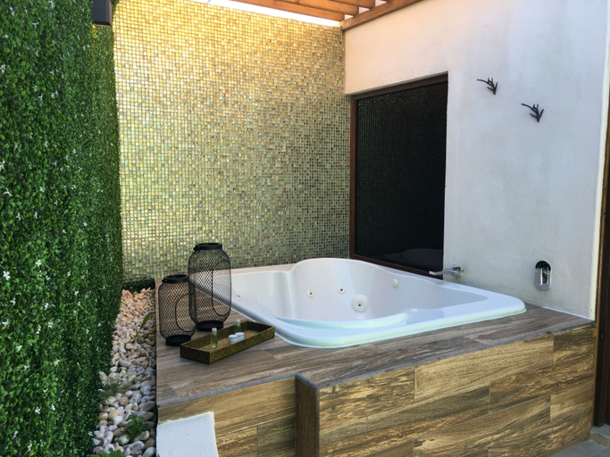 Bathroom 4, Hacienda 1800, Cuatrociénegas