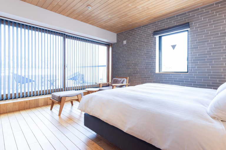 Bedroom 2, Mascos Hotel, Masuda