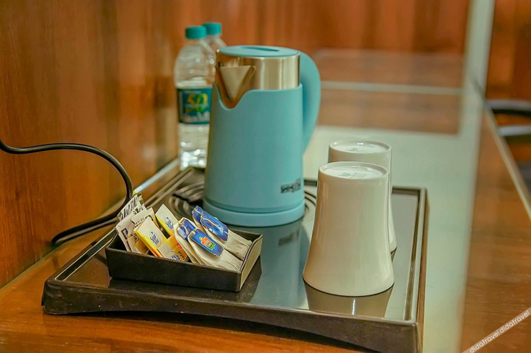 Food & Drinks 5, Hotel Hira Inn, Kaushambi