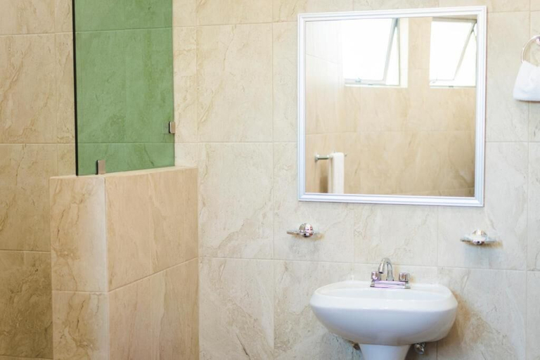 Bathroom 4, La Lola Hotel & Suites, Mazatlán