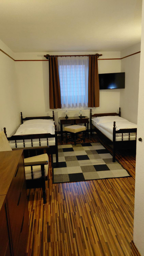 Bedroom 4, Motel M, Malacky
