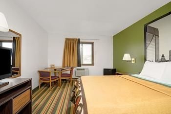 Others 3, Super 8 By Wyndham Buffalo, Wright