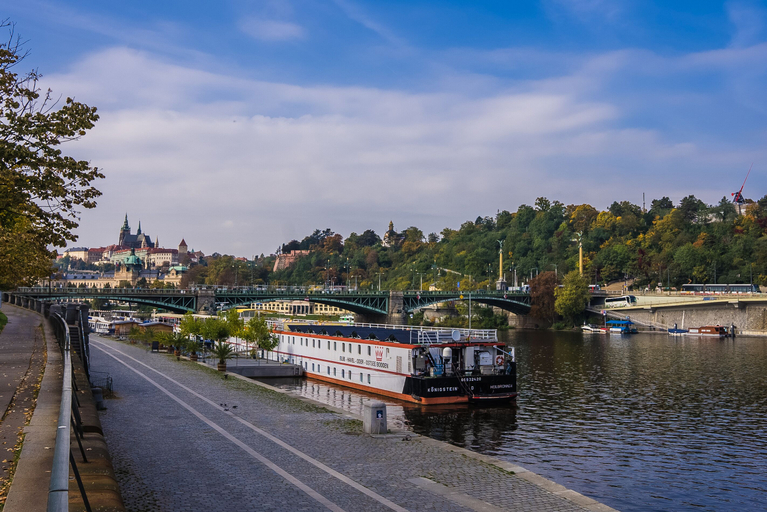 Exterior & Views 2, River Hotel, Praha 6