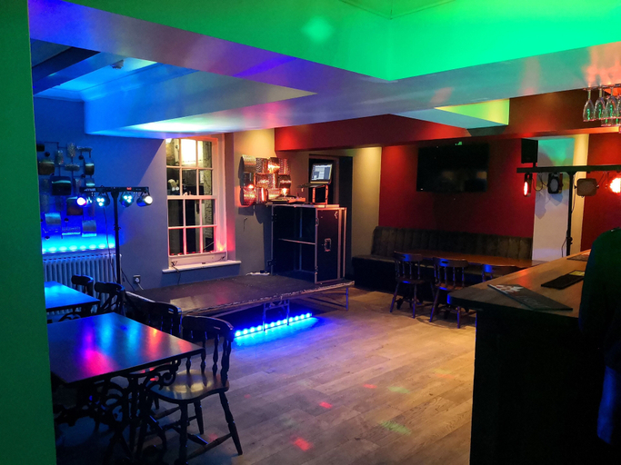 Food & Drinks, The Commercial Bar & Hotel, Cheshire West and Chester