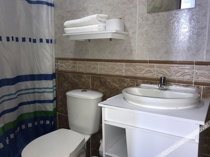 Bathroom, The Mendoza Grand Hotel, Barranquilla
