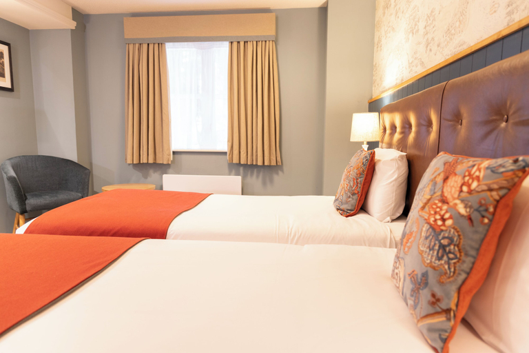 Room 2, Berkshire Arms by Chef and Brewer Collection, West Berkshire