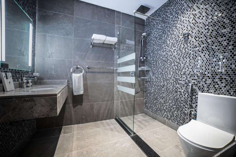 Bathroom 5, SwissBlue Hotel Jeddah, Jeddah