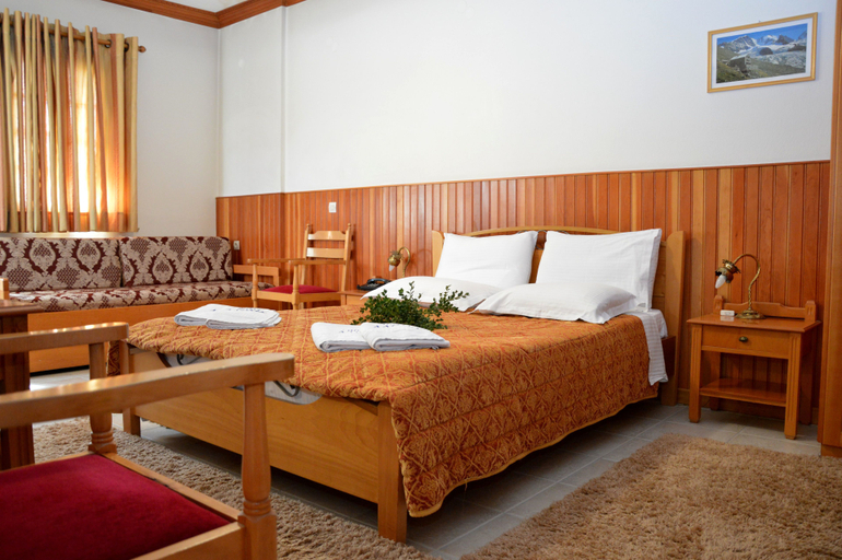 Bedroom 4, Hotel Adonis, Epirus