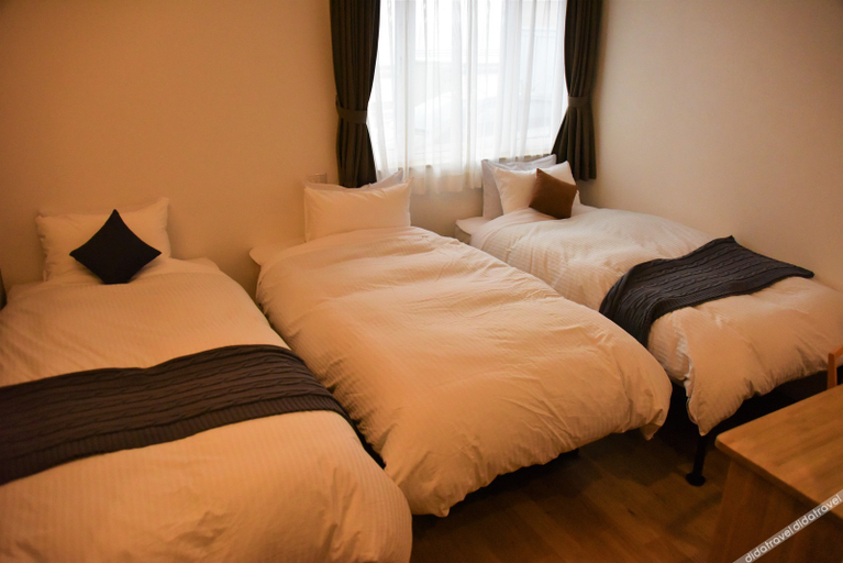 Bedroom 4, Shiretokoserai, Rausu