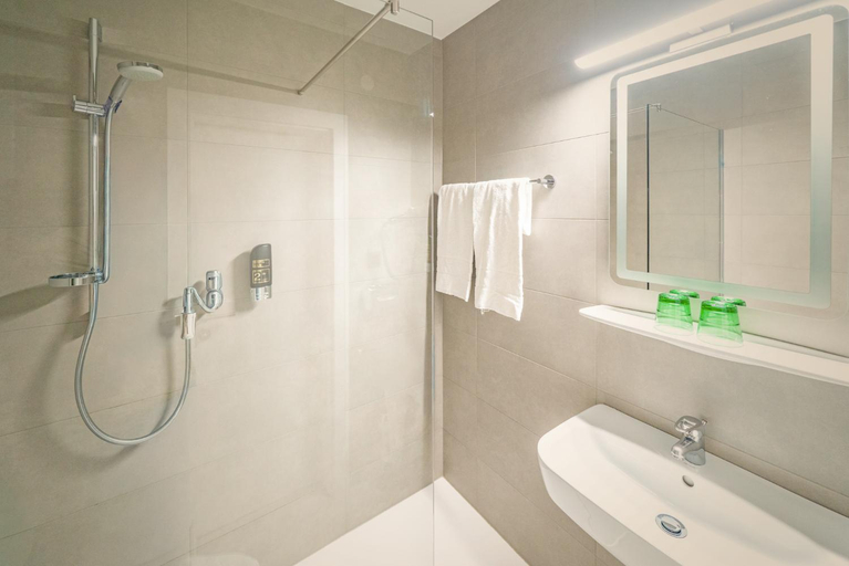Bathroom 3, Hotel Kufsteinerhof, Kufstein