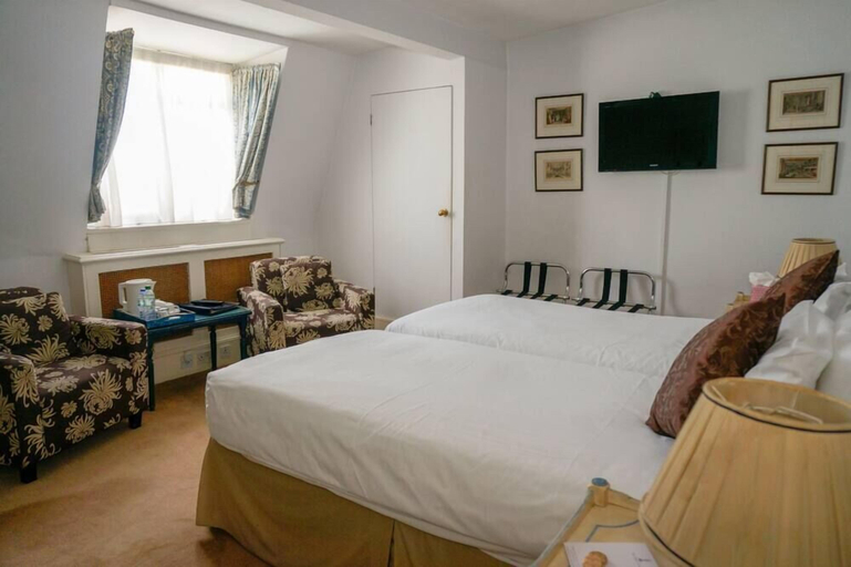 Bedroom 3, The Abbey Court Notting Hill, London