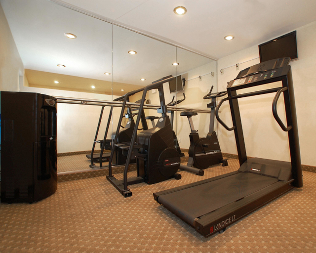 Others 5, Crescent Hotel , New York