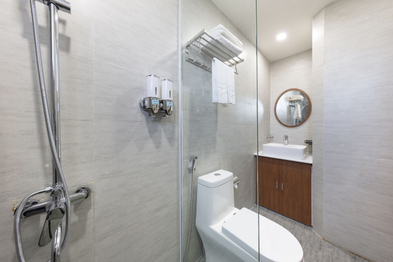 Bathroom 3, Salah Hotel Quy Nhon, Qui Nhơn
