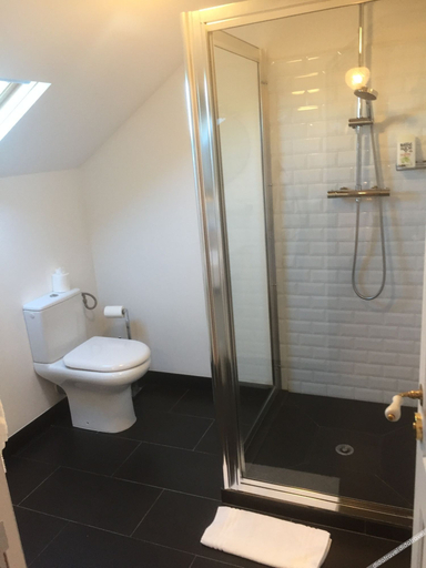 Bathroom 3, Cha Teau De La Goujonnerie, Vendée