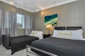 Others 3, Gorgeous Gem, Walk from the Ocean!!, Broward