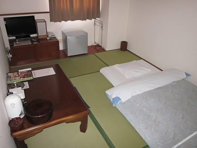 Bedroom 2, Kitaguchi Hotel, Kitami