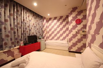 Others 5, 85 Childhood Suite, Kaohsiung