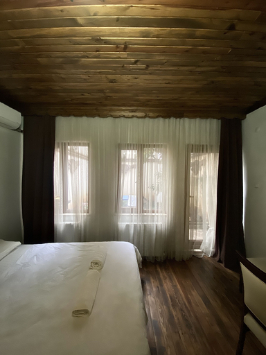 Others 3, Yesil Hotel, Yıldırım