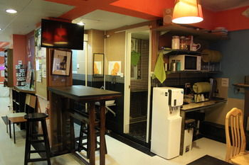 Others 4, Hong Kong Hostel, Hong Kong Island