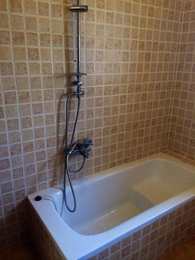 Bathroom 3, Dibeen Eco Farm House, Ajloun