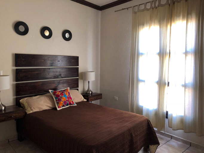 Others 4, Hotel casa Victoria Bernal, Ezequiel Montes
