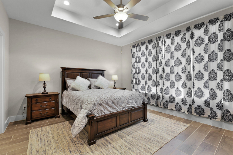 Room 4, Pristine 3-bedroom Home Near Canyon Lake!, Comal