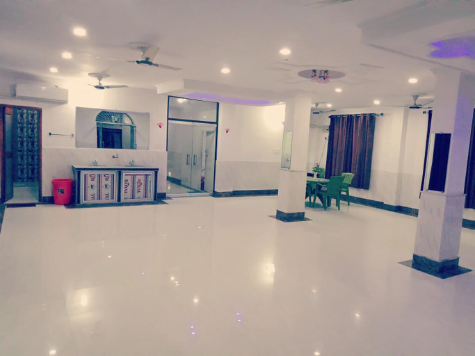 Public Area 2, Hotel Anand Lok, Nalanda