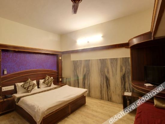 Others 3, Hotel Lasa Grand, Sirohi