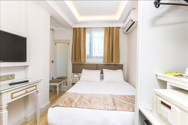 Bedroom 2, City Hall Hotel, Fatih