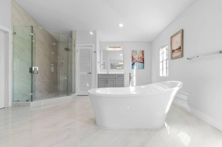 Bathroom 3, Glam Manor by Glam Homes, Broward